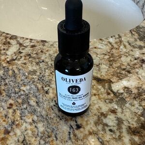 NEW Oliveda Olive Tree People Cell Active Face Oil Serum F63